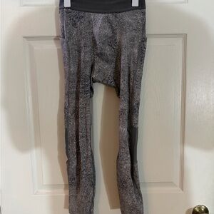 lululemon athletica Men's Heathered Gray Performance Leggings